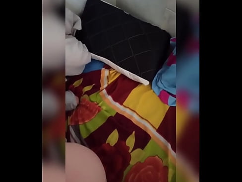 ❤️ Mia kunĉambro restas hejme sola ĉar ŝia edzo ferias kaj mi profitas por fiki ŝin kaj plenigi ŝian pugon per lakto. Sekso ĉe ni ️❤